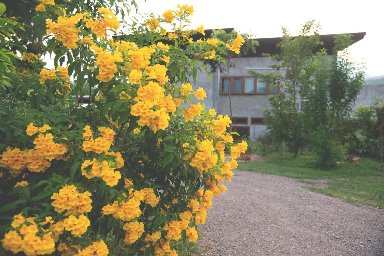Suan Sook Homestay Чом Тхонг Экстерьер фото